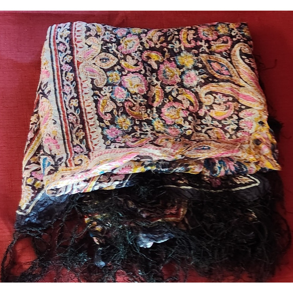 Multicolor Floral SCARF with Black Artistic Fringe 39" Square - Picture 4 of 4